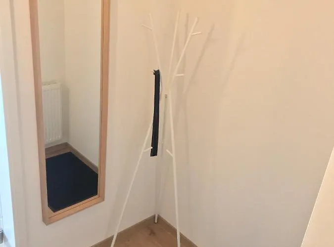 - Goldener Grund Apartment